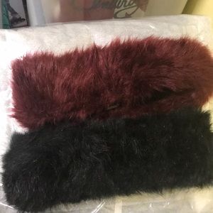 Two fur headbands : black & burgundy
